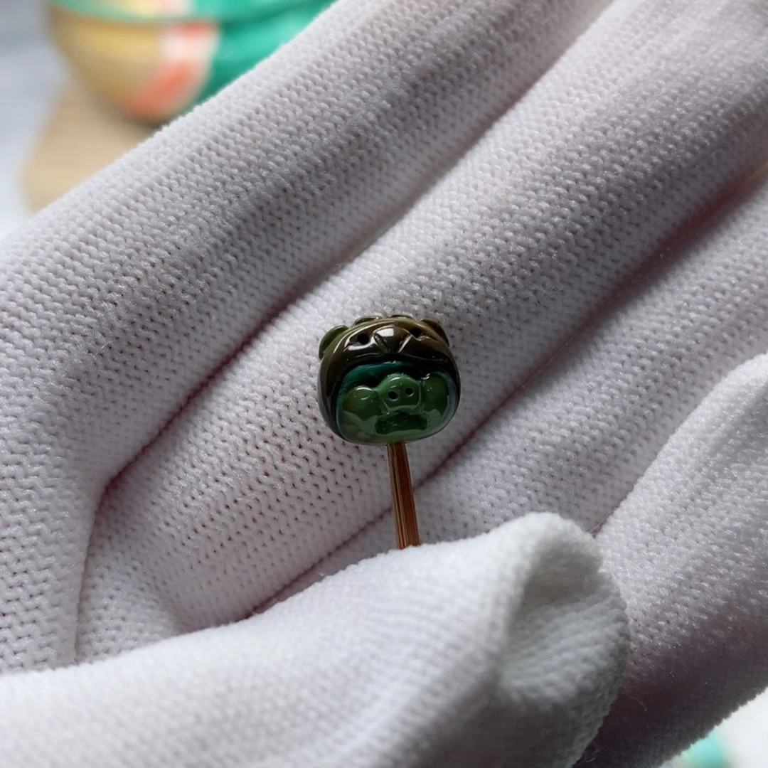 绿松石颈饰未镶嵌