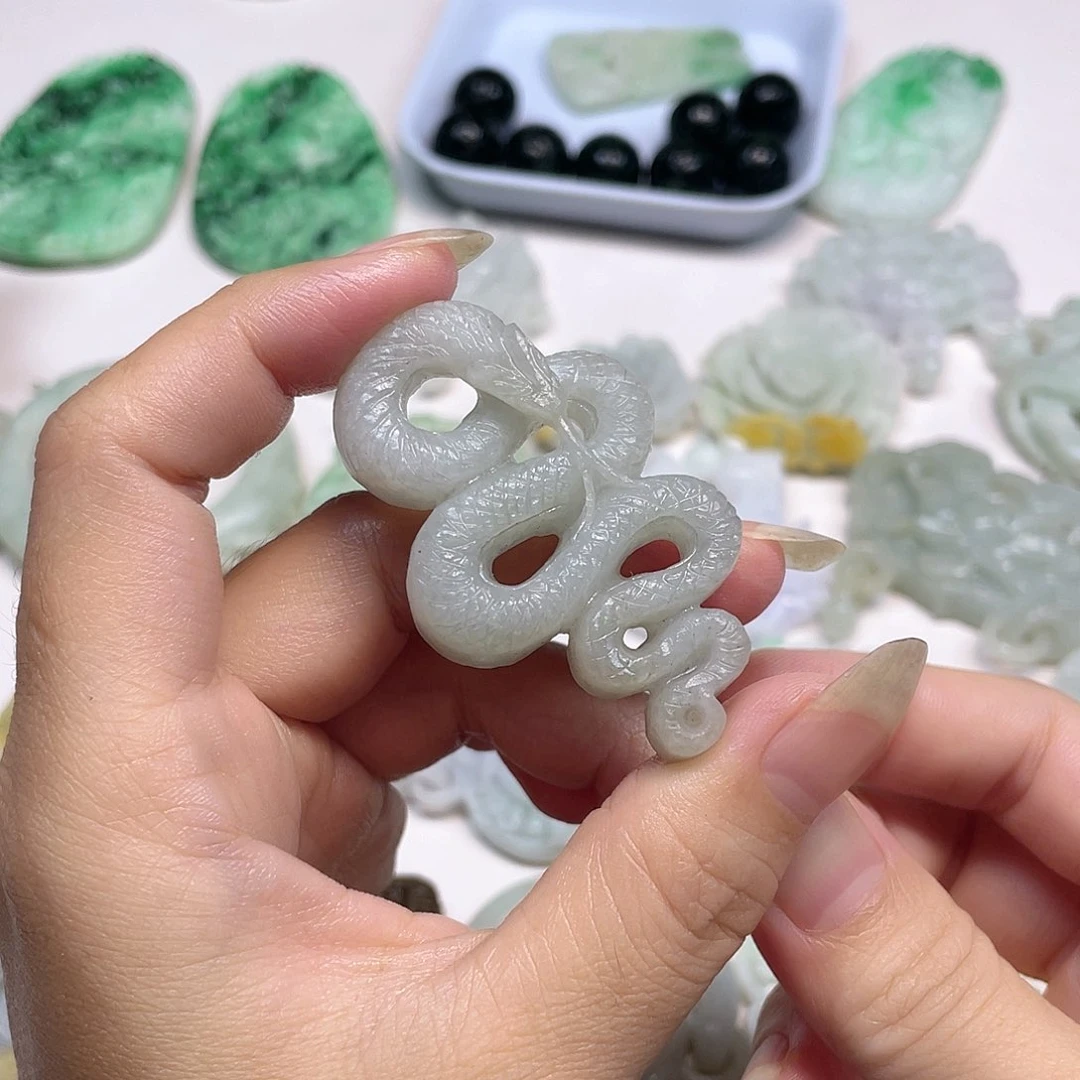 定制翡翠未镶嵌翡翠