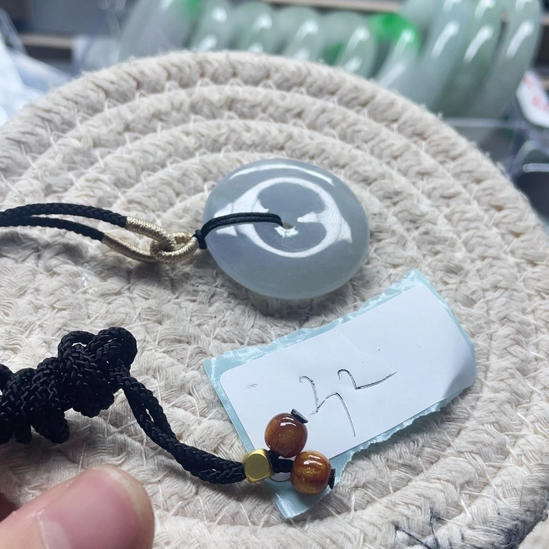 翡翠未镶嵌颈饰翡翠吊坠