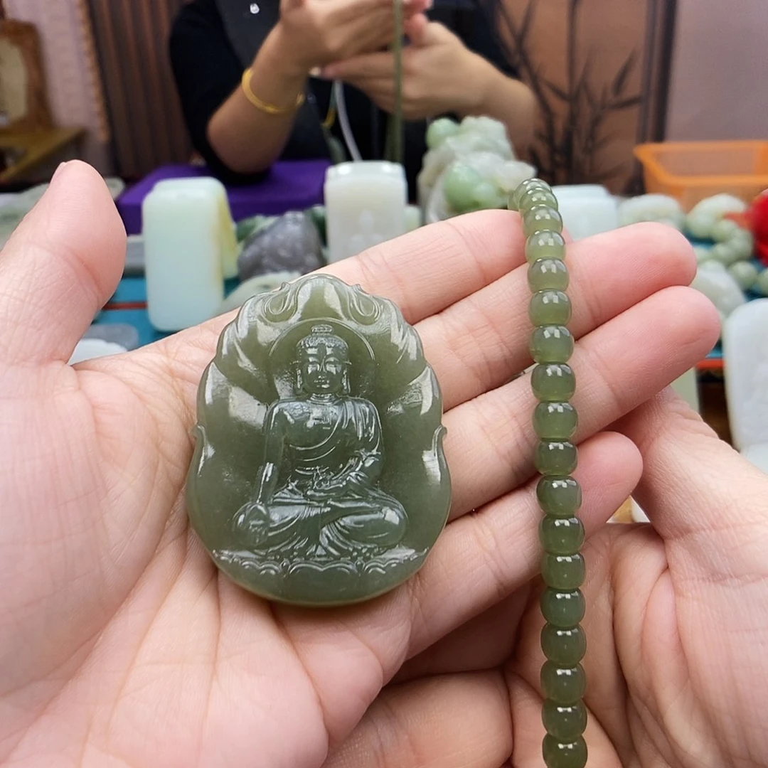 颈饰未镶嵌和田玉红**升