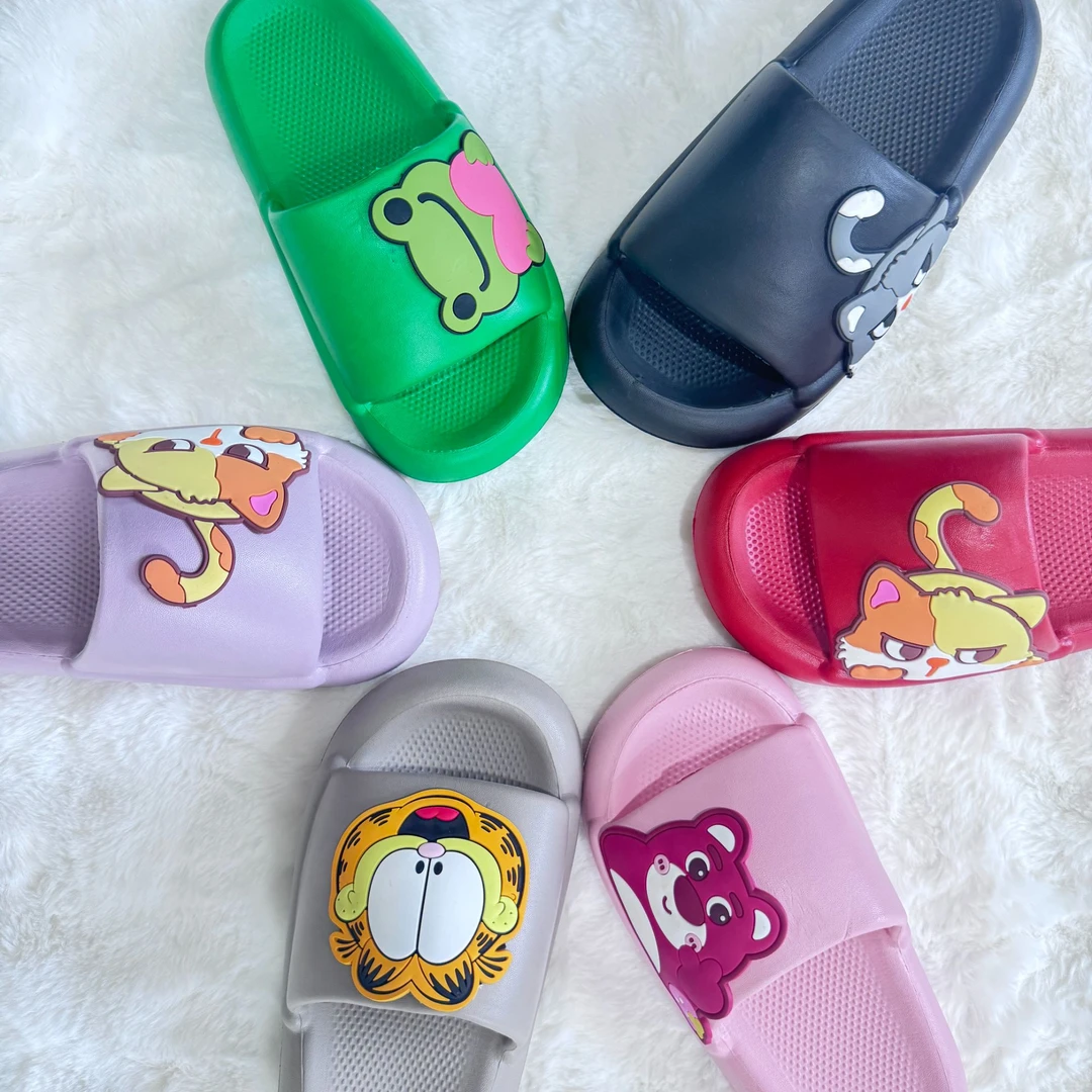 贴标卡通图片案 （有瑕疵）加厚踩屎感拖鞋