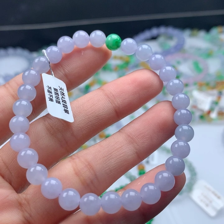 翡翠手镯未镶嵌卡