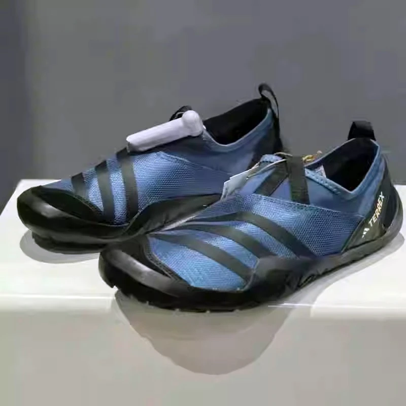 断码处理正品Adidas阿迪达斯男女户外一脚蹬舒适透气涉水鞋HP8650