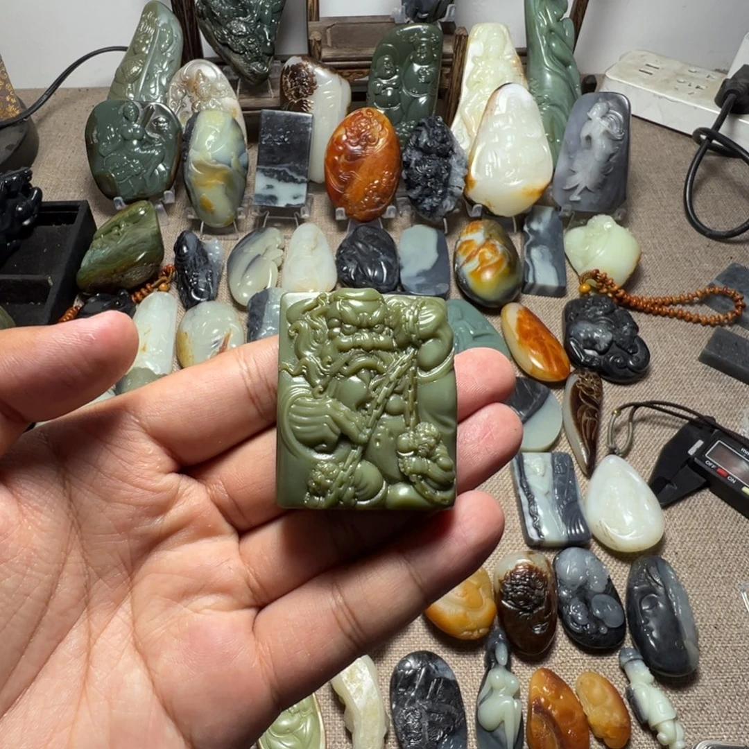 z***z和田玉未镶嵌挂件钟馗