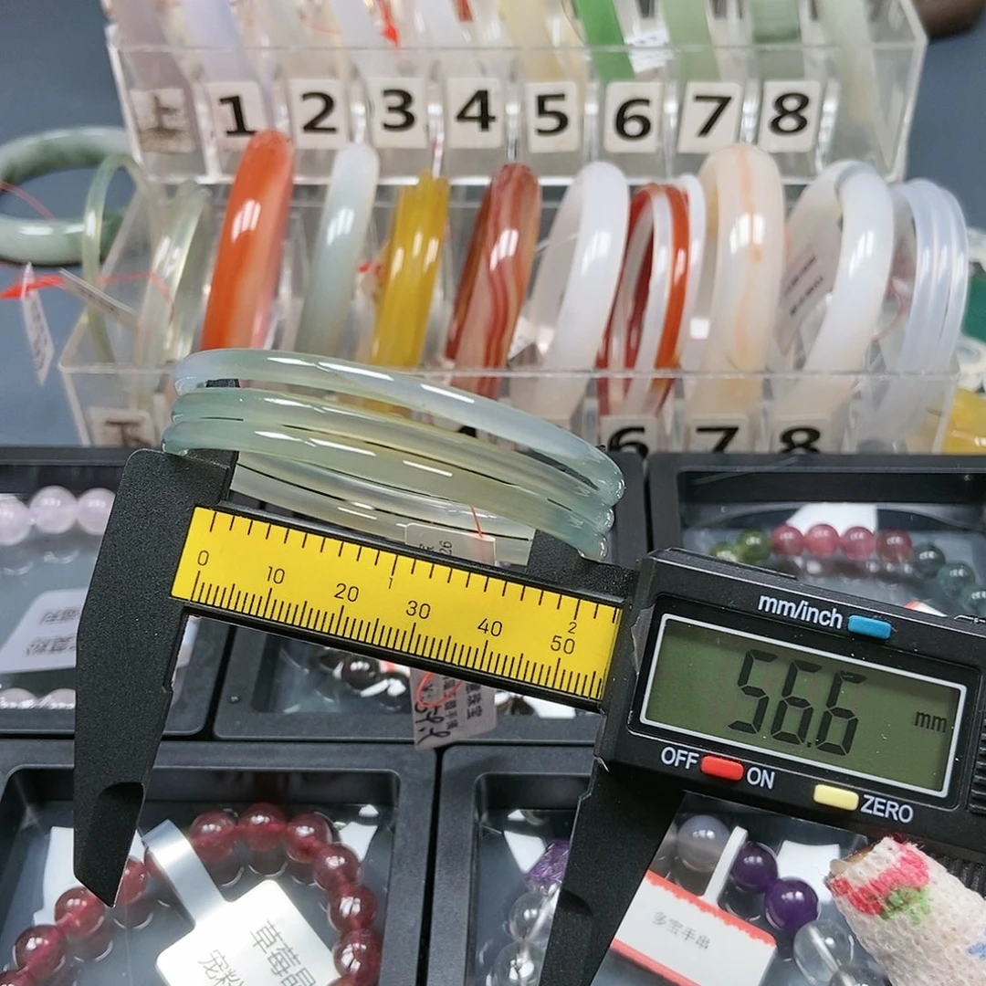 玛瑙/玉髓手镯未镶嵌7