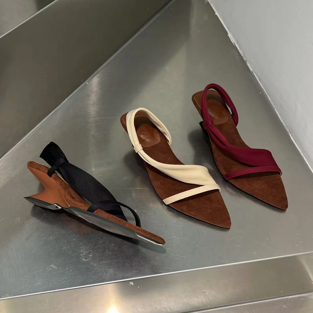 欧美风夏季一字凉鞋两穿鞋6833-3中跟坡跟女款时尚尖头低跟经典