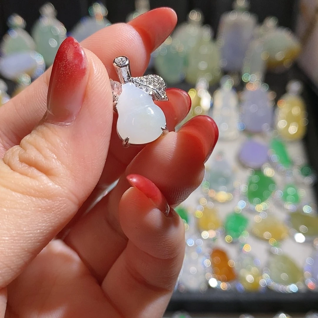 翡翠银S925镶嵌颈饰天然翡翠