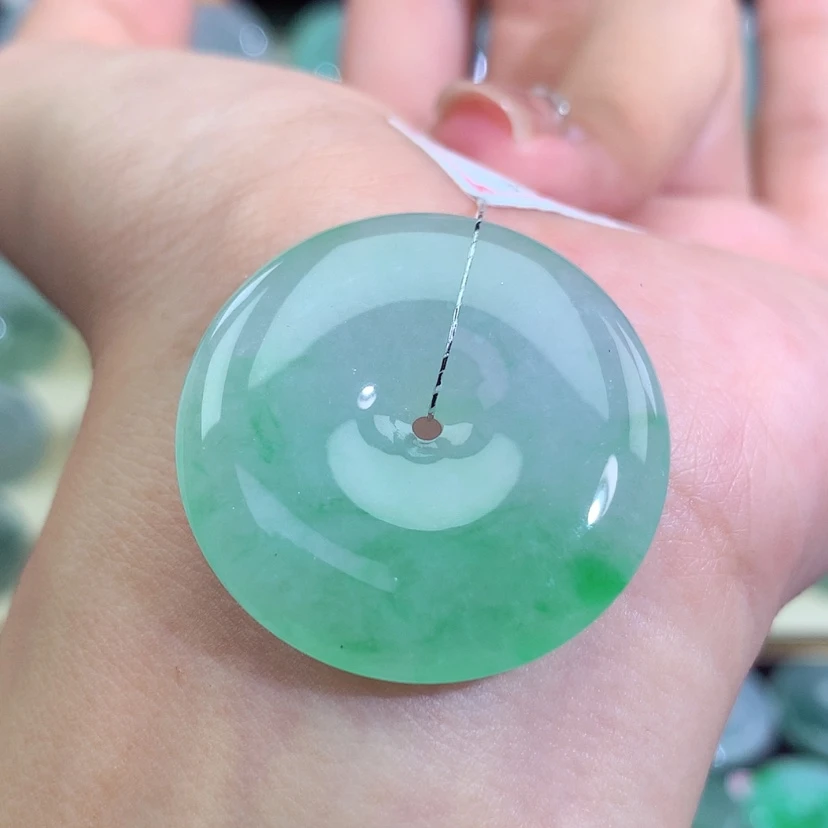 【闪购商品】翡翠未镶嵌吊坠(不含链)