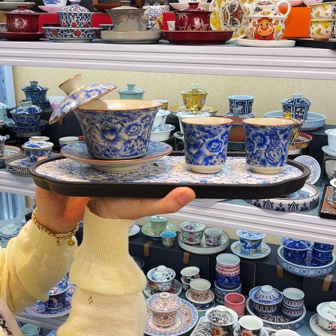 哈哈这是我的第一部作品