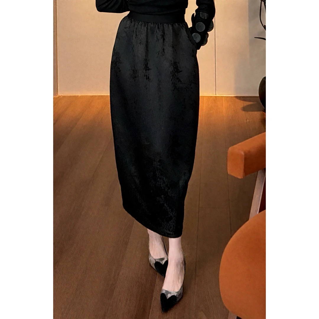 紫紫 芙蓉裙 设计款百搭宽松复古立体提花黑色半身裙 ZD01BZHJ613