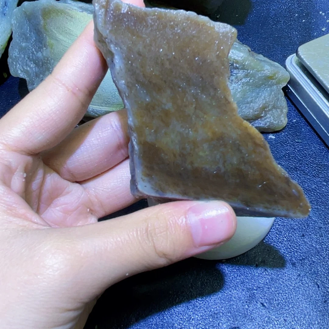 和田玉未镶嵌珠宝半成品