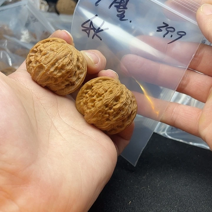 秋***把件文玩核桃磨盘