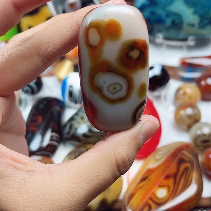 玛瑙/玉髓未镶嵌珠宝奇石