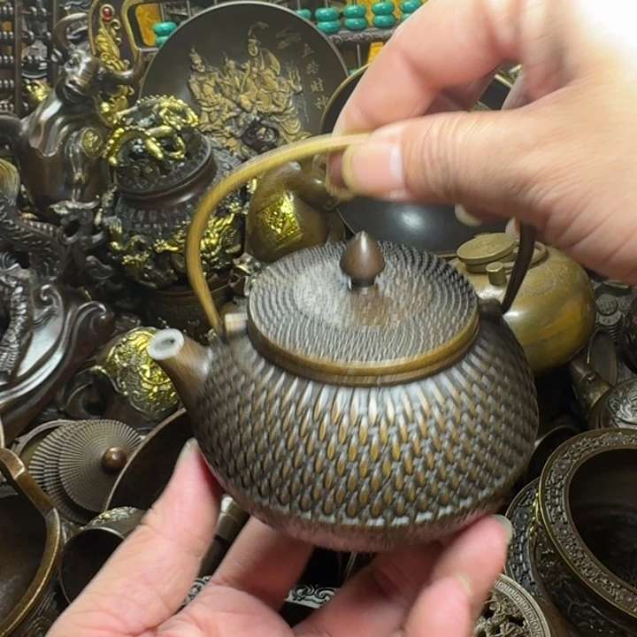 铜器摆件收收藏藏