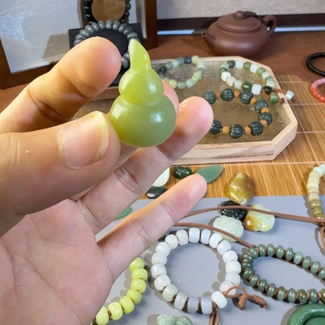 旋***律和田玉（糖玉）未镶嵌颈饰