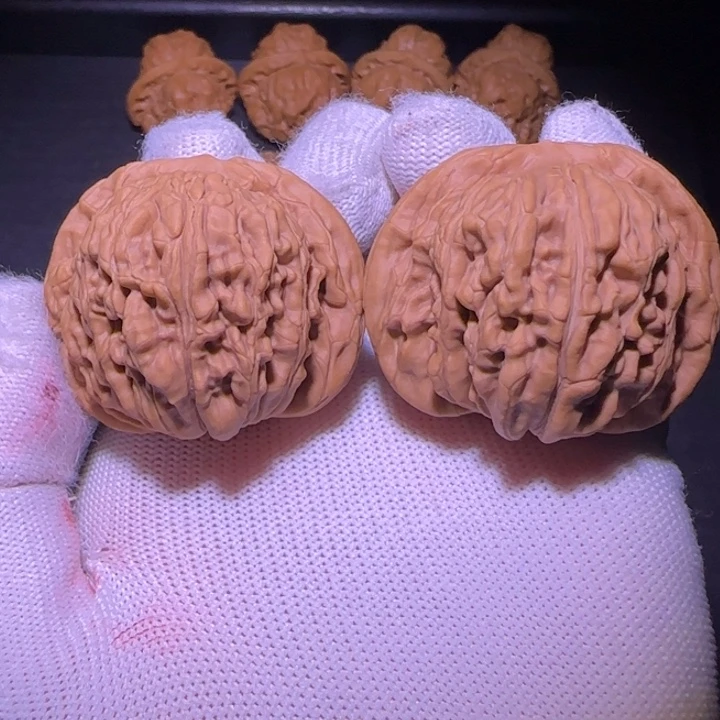 核桃16福利四座楼手把件