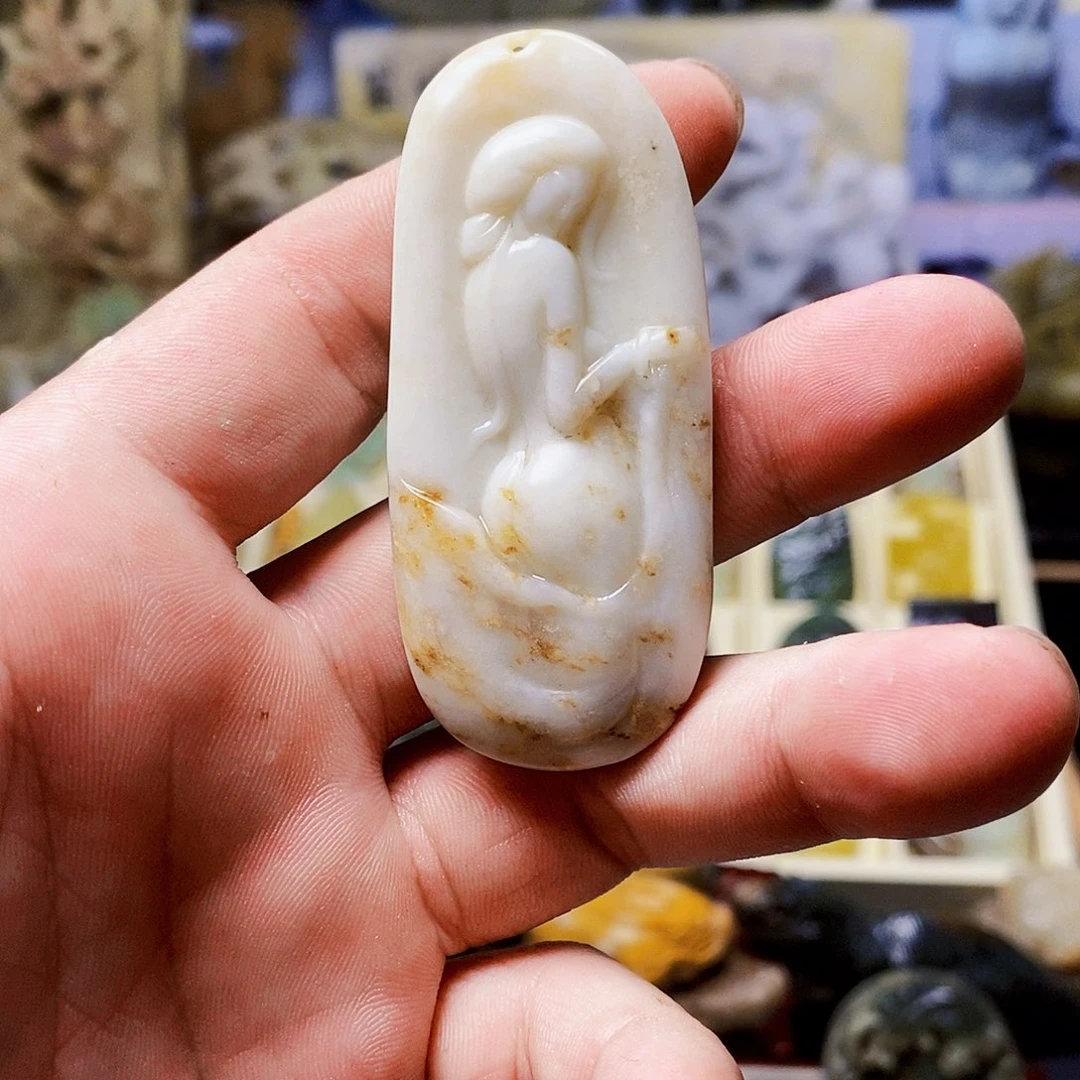 未镶嵌蛇纹石玉颈饰