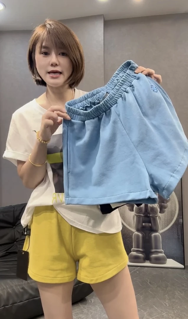 字母刺绣休闲短裤女2025年新款夏季设计感宽松紧腰裤子