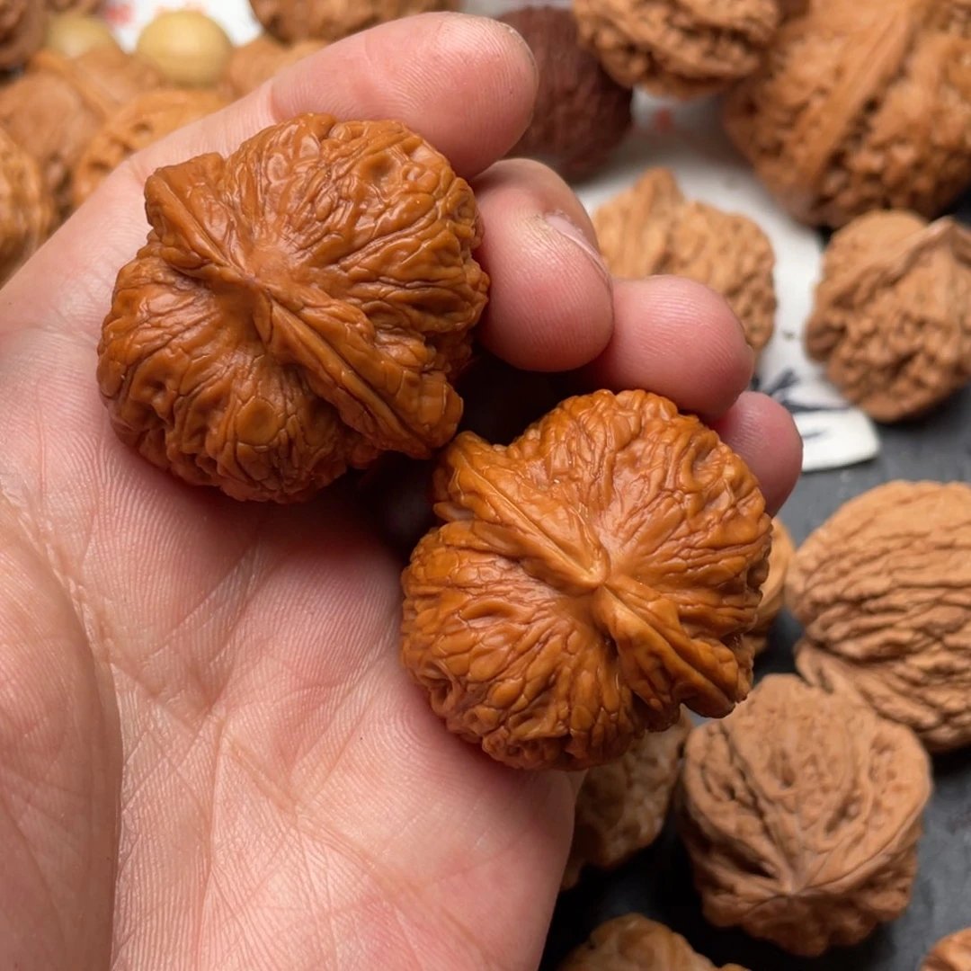 文玩核桃把件门***爷元宝