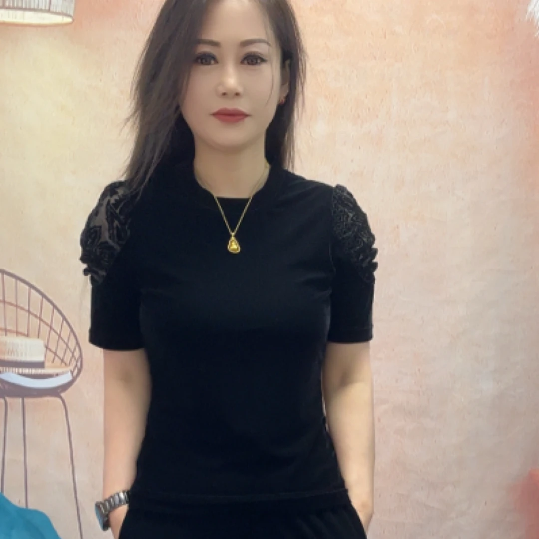 时尚丝绒显瘦拼接短袖