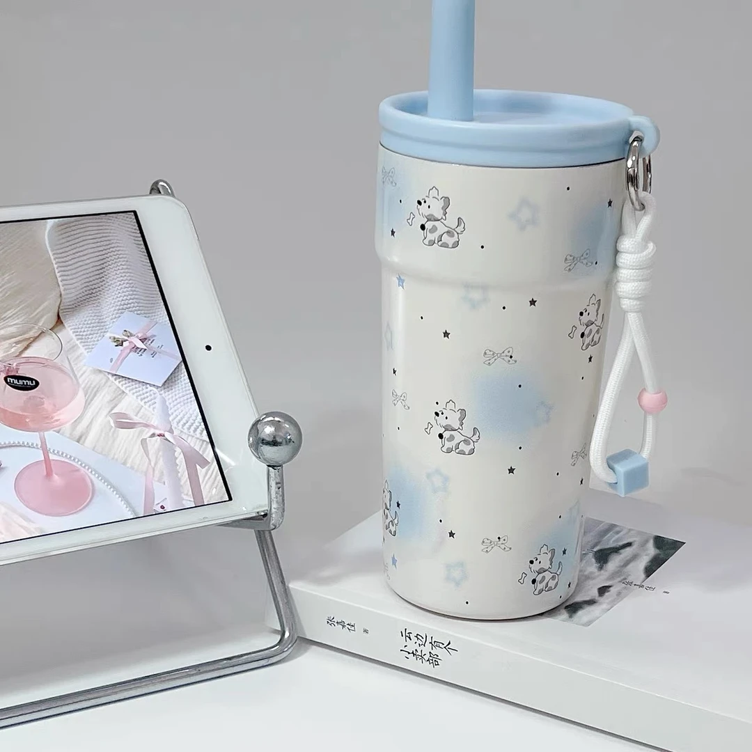 卡通保温杯2025新款女生高颜值便携可爱吸管杯子学生上学专用