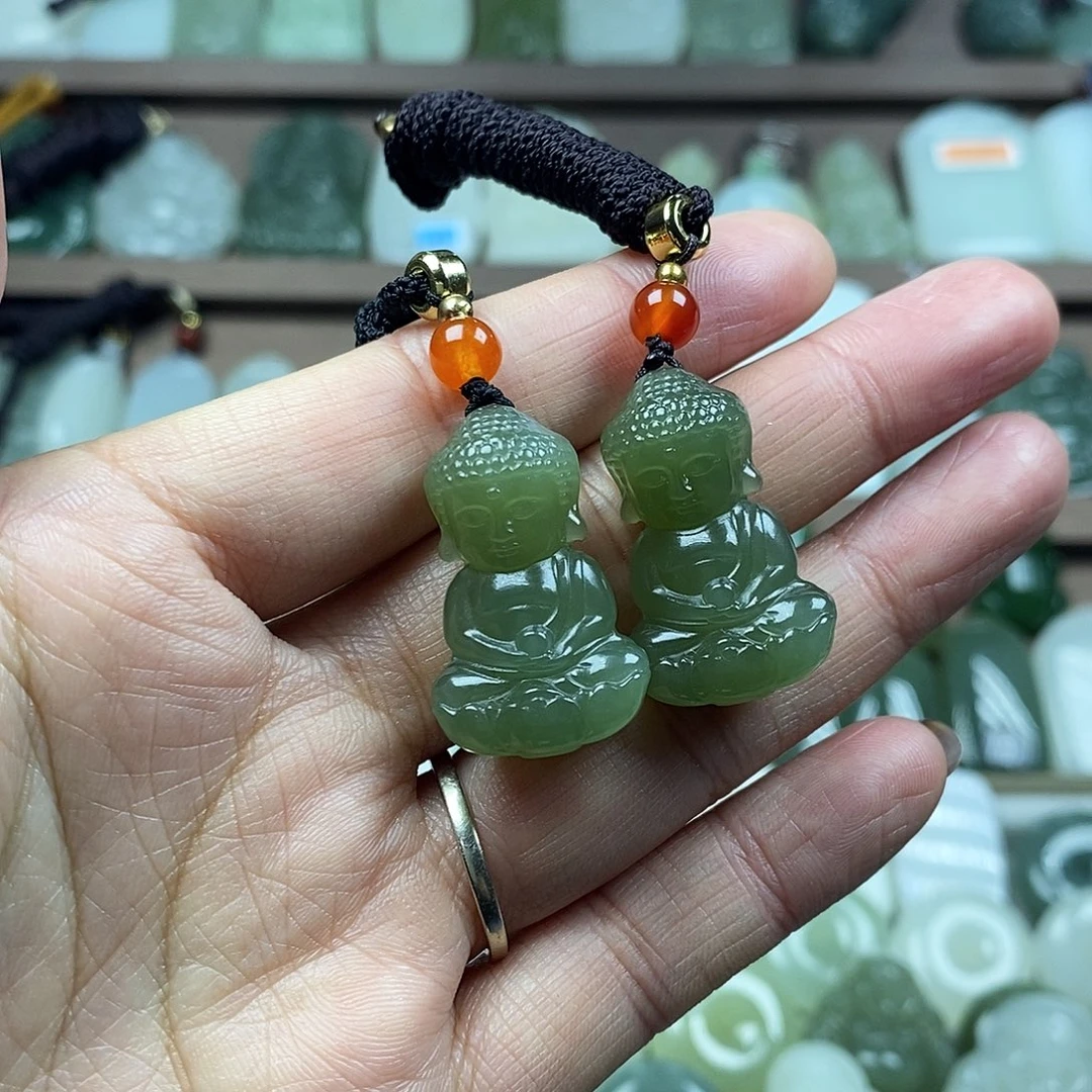 和田玉未镶嵌颈饰宝宝佛多样性发1件