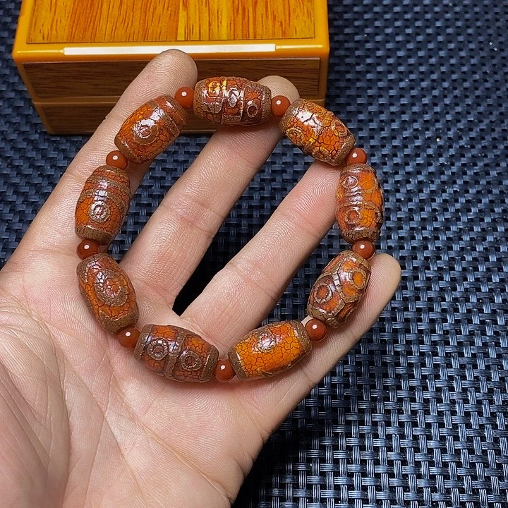 玉***斋玛瑙/玉髓未镶嵌手链