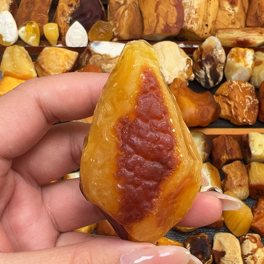 南***游定制琥珀未镶嵌蜜蜡