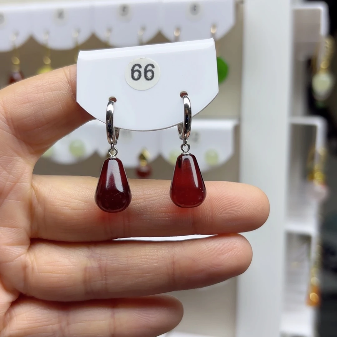 血珀银S925镶嵌耳饰