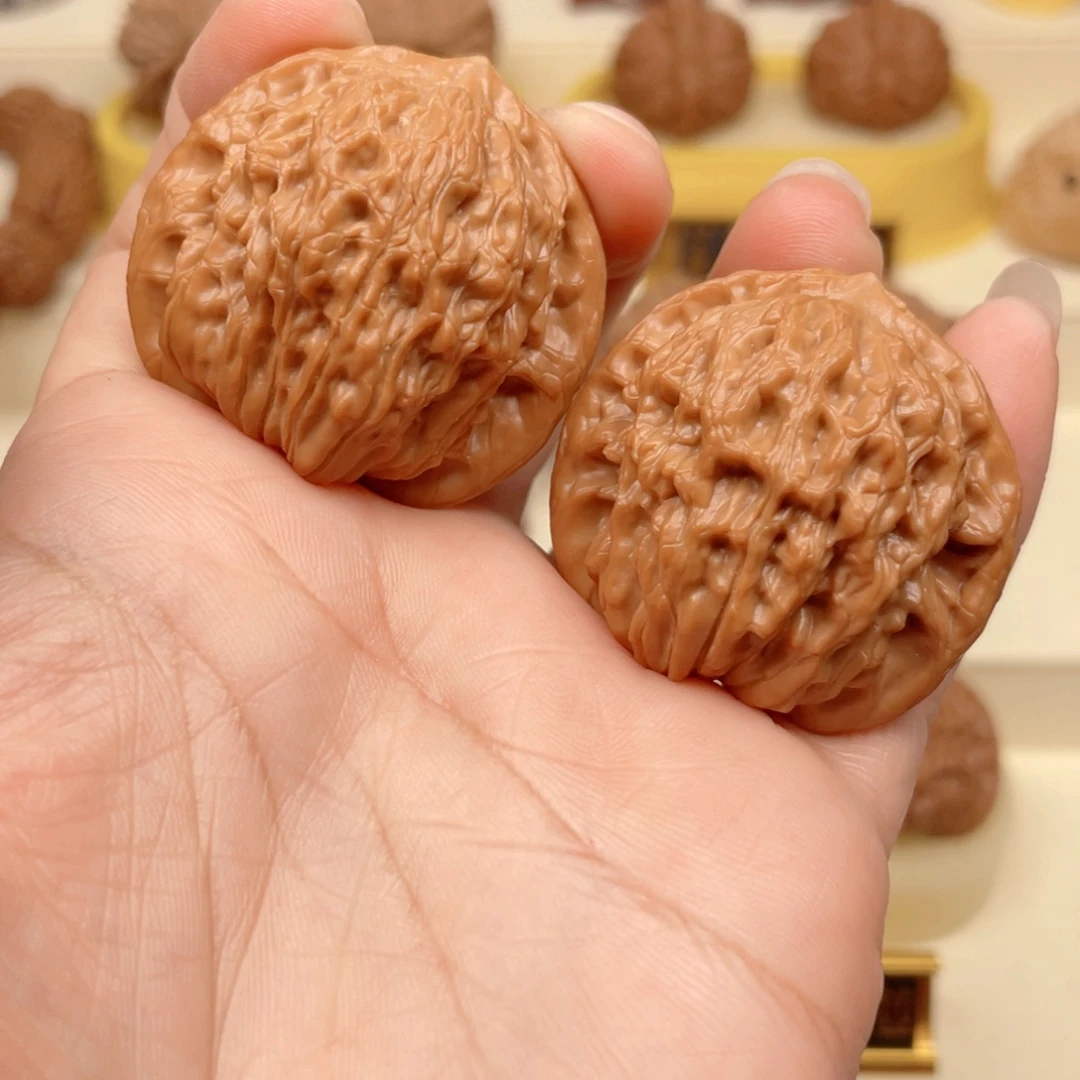 文玩核桃把件公子帽39.