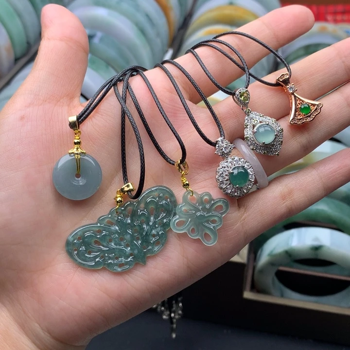 颈饰未镶嵌翡翠多样性发一件