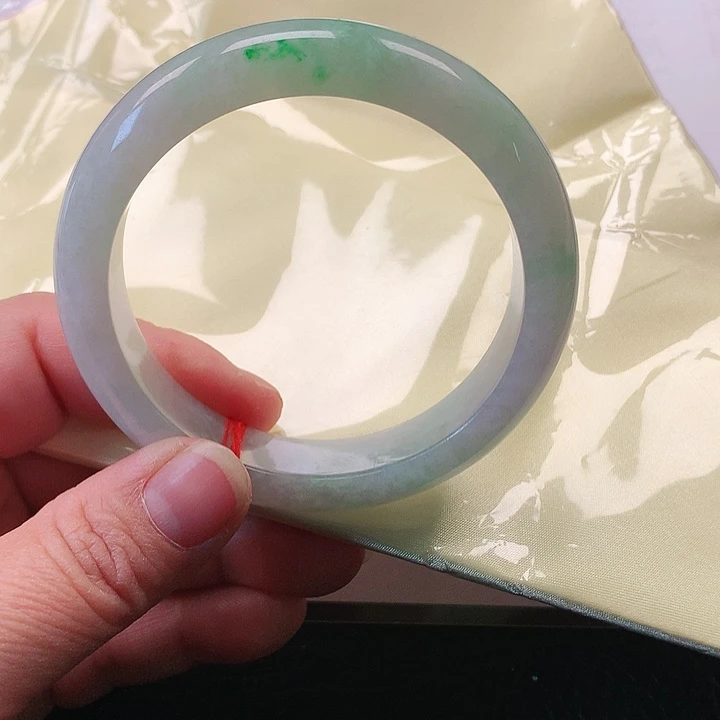 翡翠手镯未镶嵌翡翠074