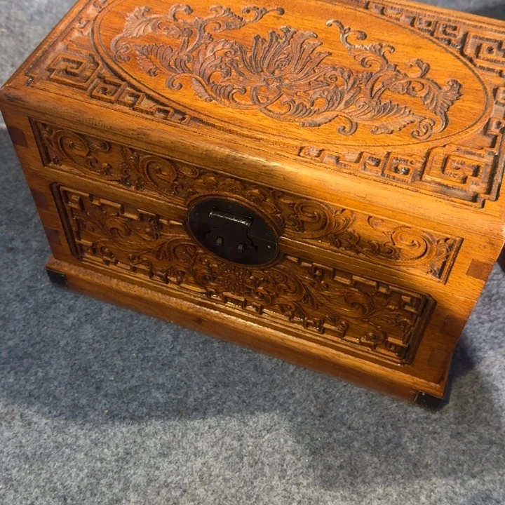 贡木箱的的的的的的