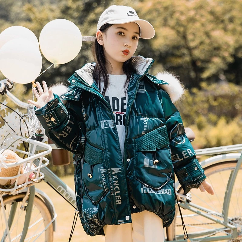 巴拉开门红儿童羽绒服女童韩版短款小女孩2026新款亮面免洗洋气加