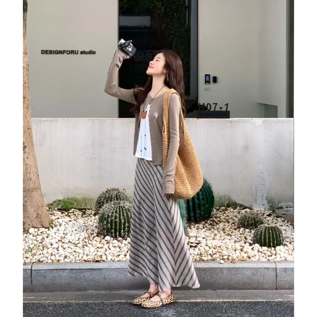 MARIE.COCO早秋新款艺术生套装复古斜条纹半身裙针织开衫内搭上衣