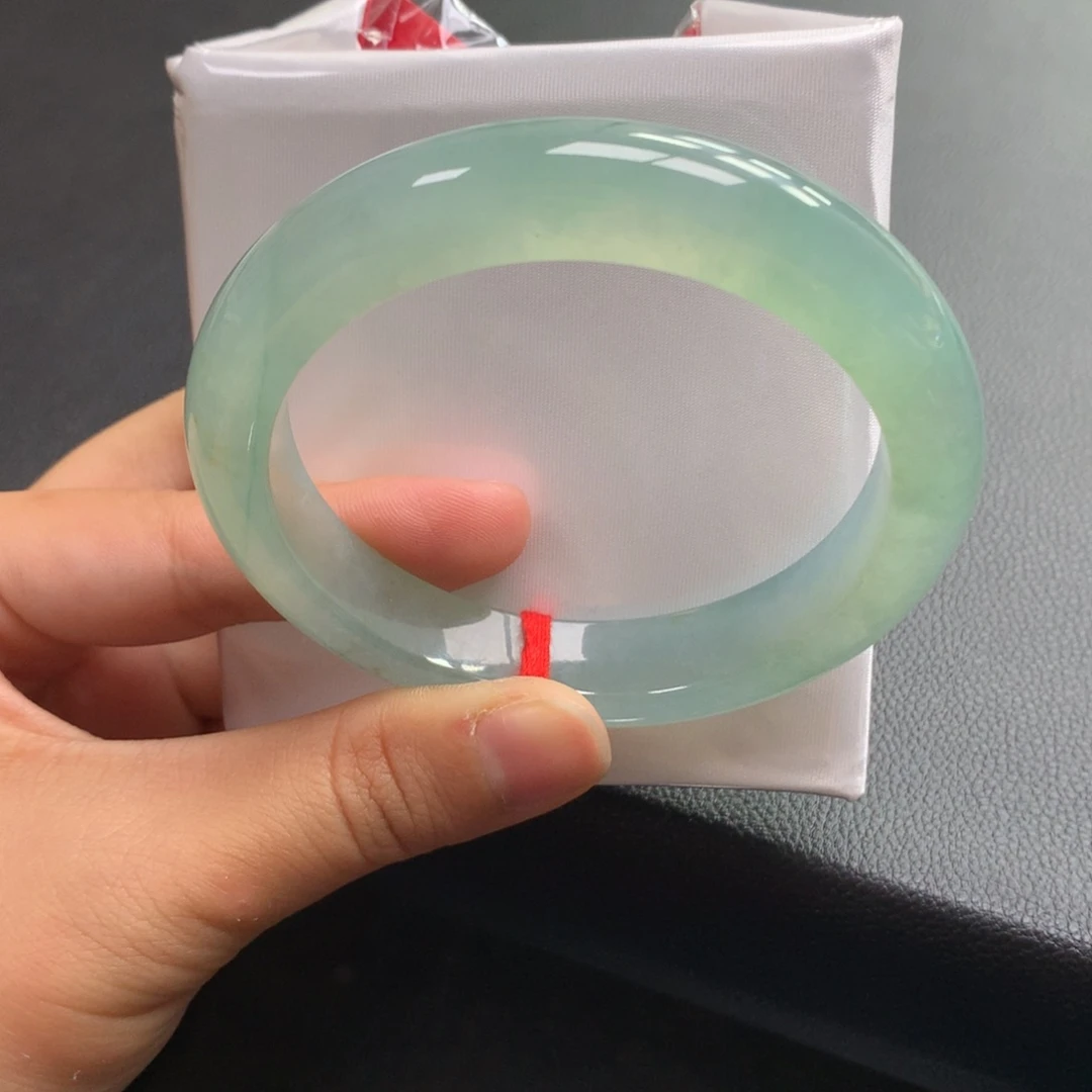 翡翠未镶嵌手镯36号57+正清水芙蓉色完美（强推大圈必入）