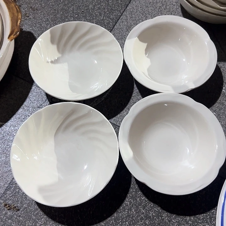 瓷片陶瓷盘子碗啥都有