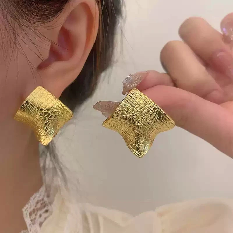 铜合金耳饰 【Q112】欧美几何方形不规则菱格纹耳环女高级感耳钉