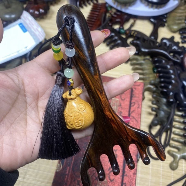 大红酸枝交趾黄檀六指梳家用小巧防静电梳头木梳子可爱精品