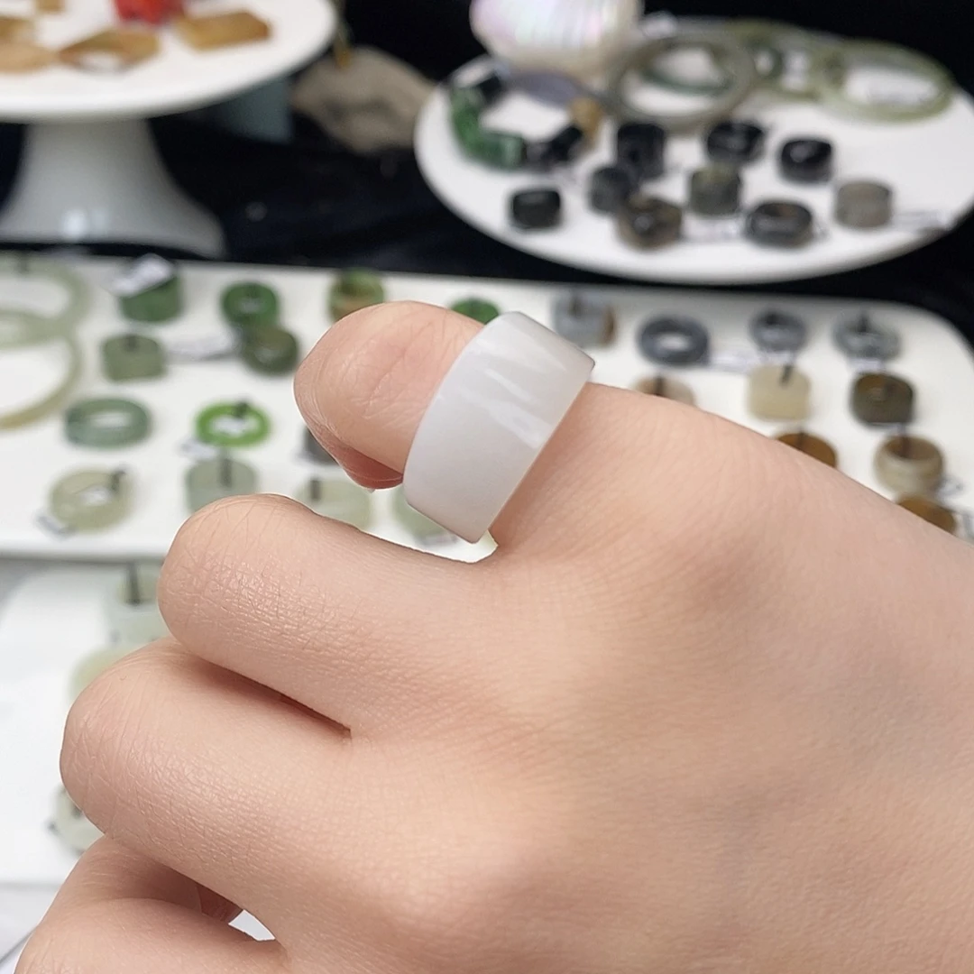 和田玉（糖玉）未镶嵌戒指G67异型直切16.5裂