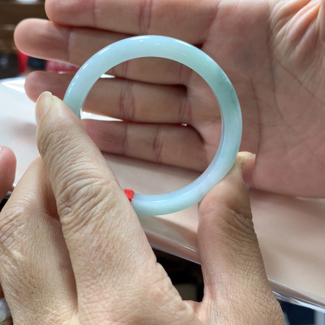 翡翠未镶嵌手镯福利