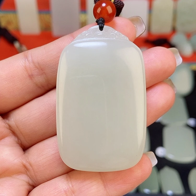 【闪购商品】颈饰未镶嵌和田玉