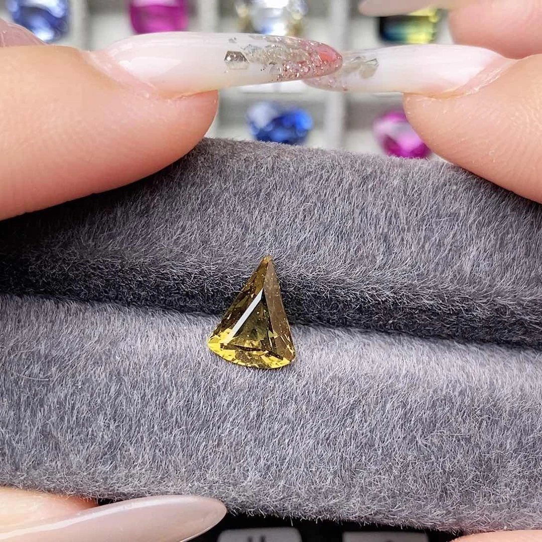 裸石蓝宝石CGRL证书无烧VB评级2.37ct/0021