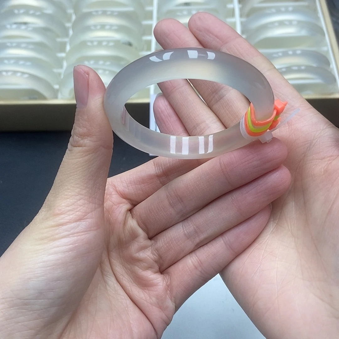 玛瑙/玉髓手镯未镶嵌001号50.8