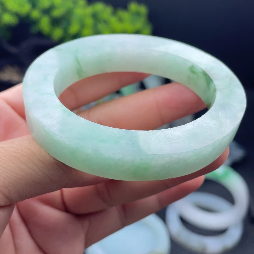 定制翡翠不退不换未镶嵌