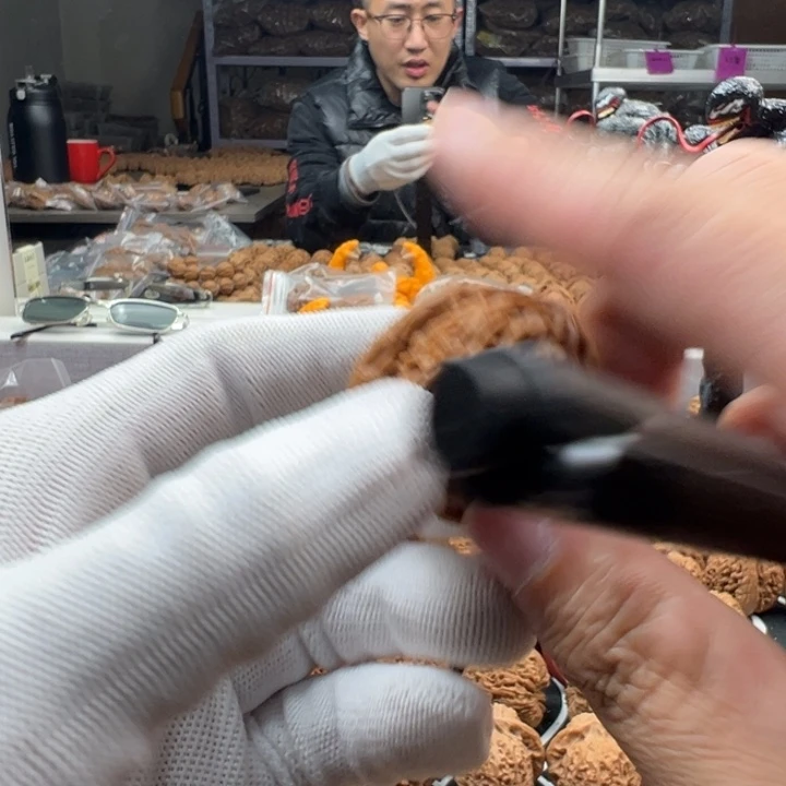 雷***啊吊坠文玩核桃逐鹿手捻