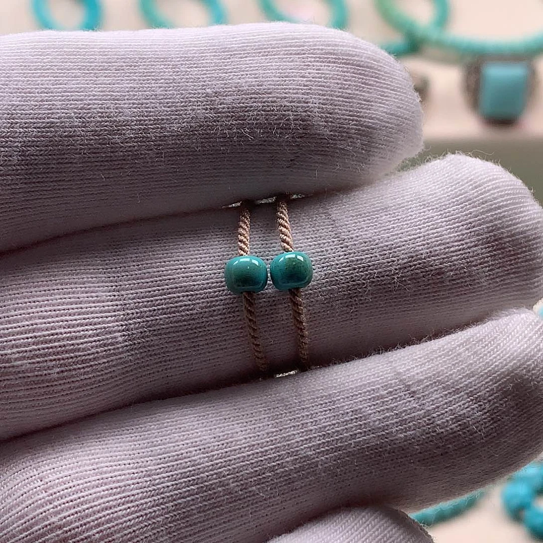 绿松石未镶嵌颈饰