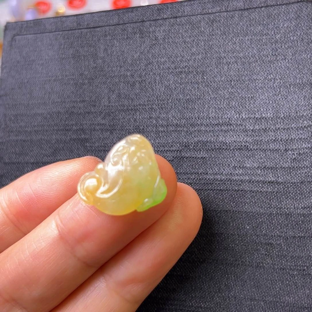 定制翡翠未镶嵌青***^金蟾