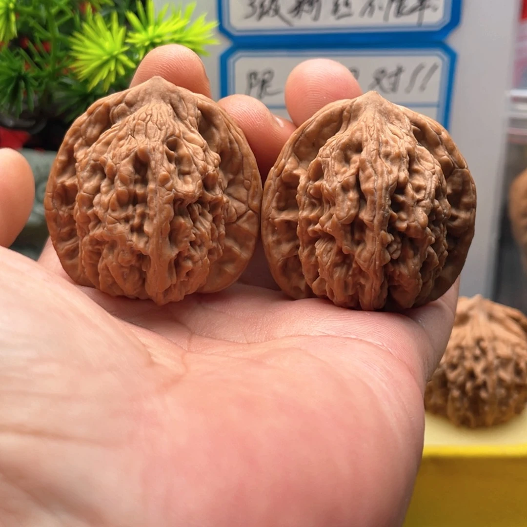 文玩核桃吊坠40汉高虎