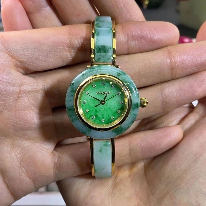 石英机芯-光能机芯锻造碳钢q*翡翠手表